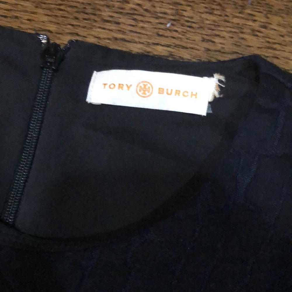 Tory Burch Textured Short Sleeve Flounce Dress - Picture 5 of 7